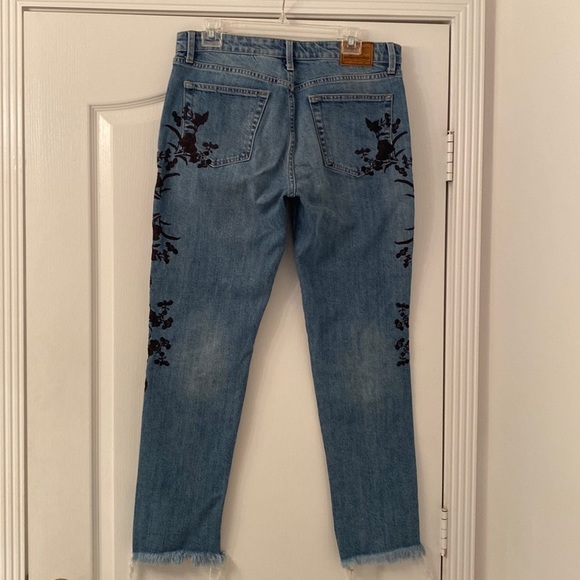 Lucky brand embroidered jeans size 8/29 - Picture 8 of 13